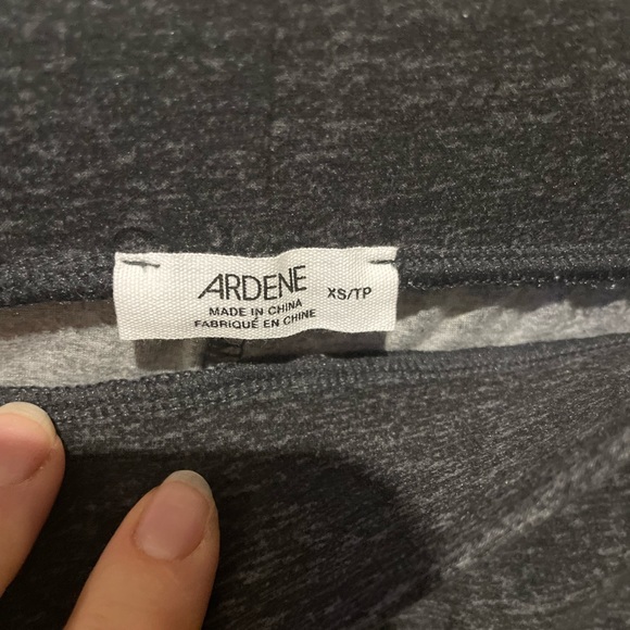 Girls Ardene’s pants. XS grey and white - Picture 4 of 4